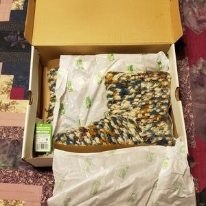 Sanuk Short Boots